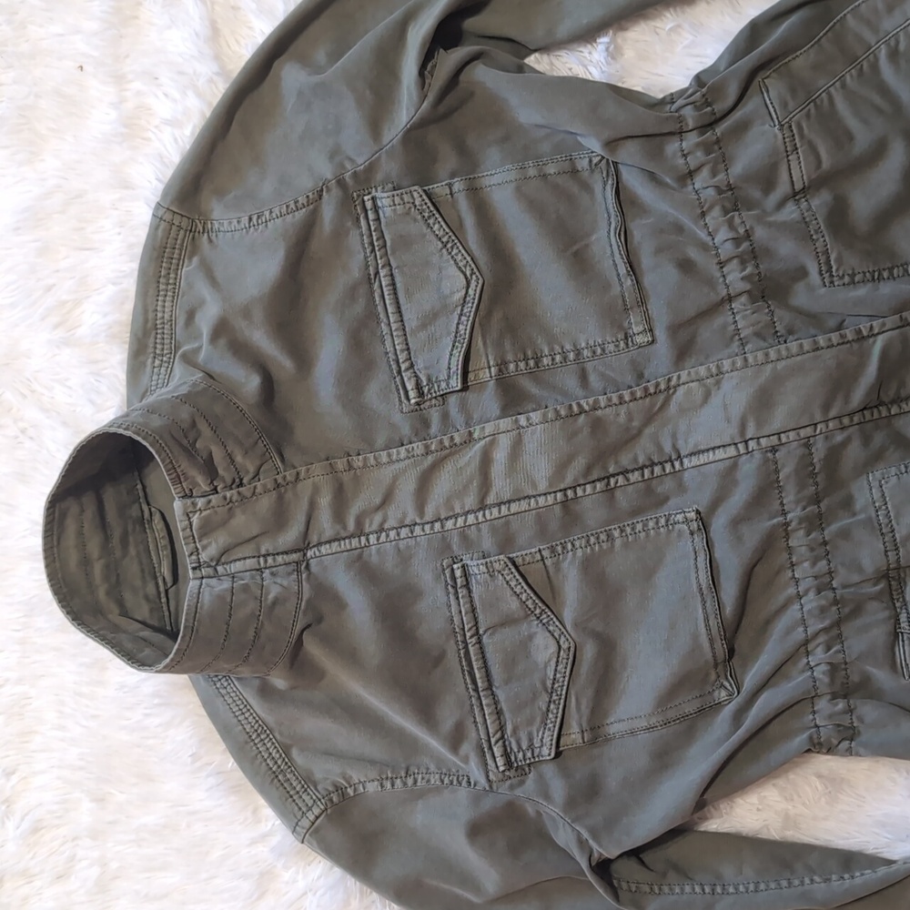 Gap Army Green Garment-Dyed Utility Cargo Jacket Size Small - Picture 7 of 14